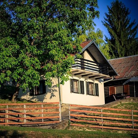 Kuca Za Odmor, Ferienhaus, Holiday Home Rugas Orahovica المظهر الخارجي الصورة