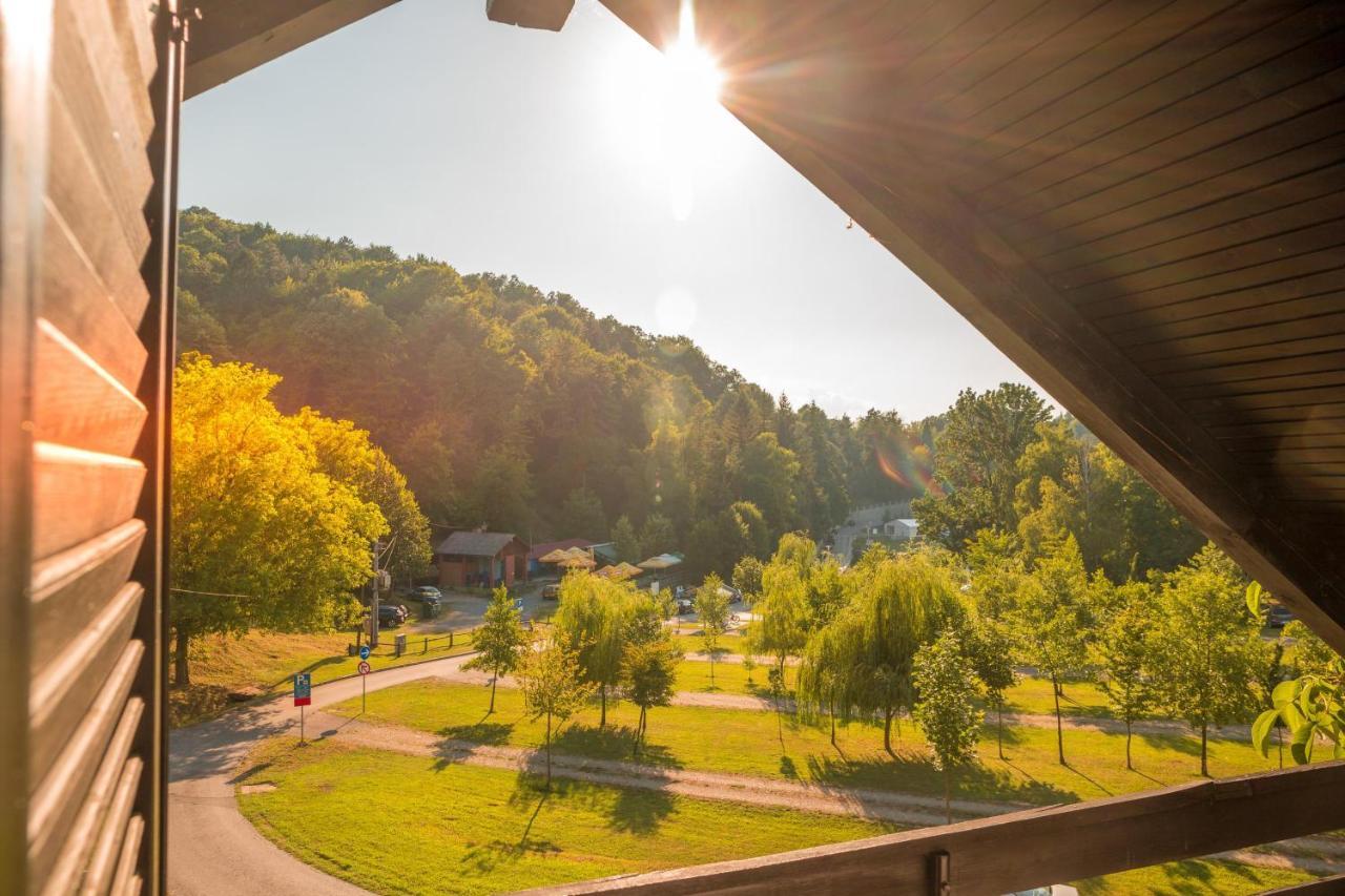 Kuca Za Odmor, Ferienhaus, Holiday Home Rugas Orahovica المظهر الخارجي الصورة