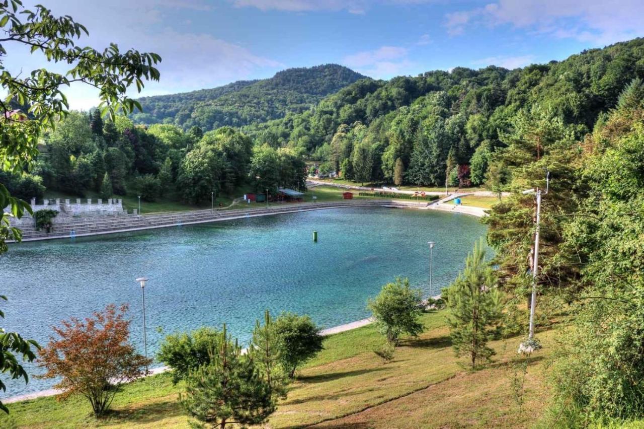 Kuca Za Odmor, Ferienhaus, Holiday Home Rugas Orahovica المظهر الخارجي الصورة