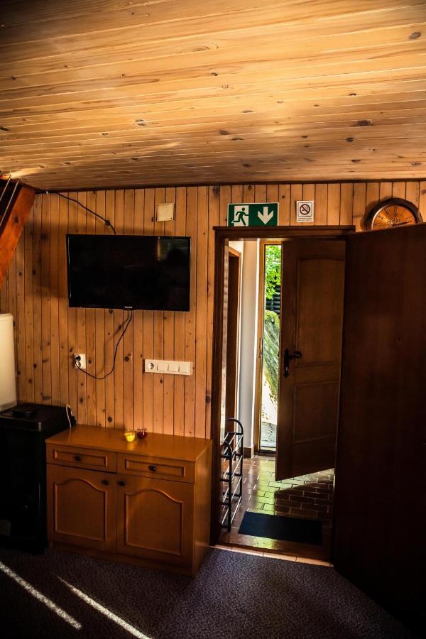 Kuca Za Odmor, Ferienhaus, Holiday Home Rugas Orahovica المظهر الخارجي الصورة